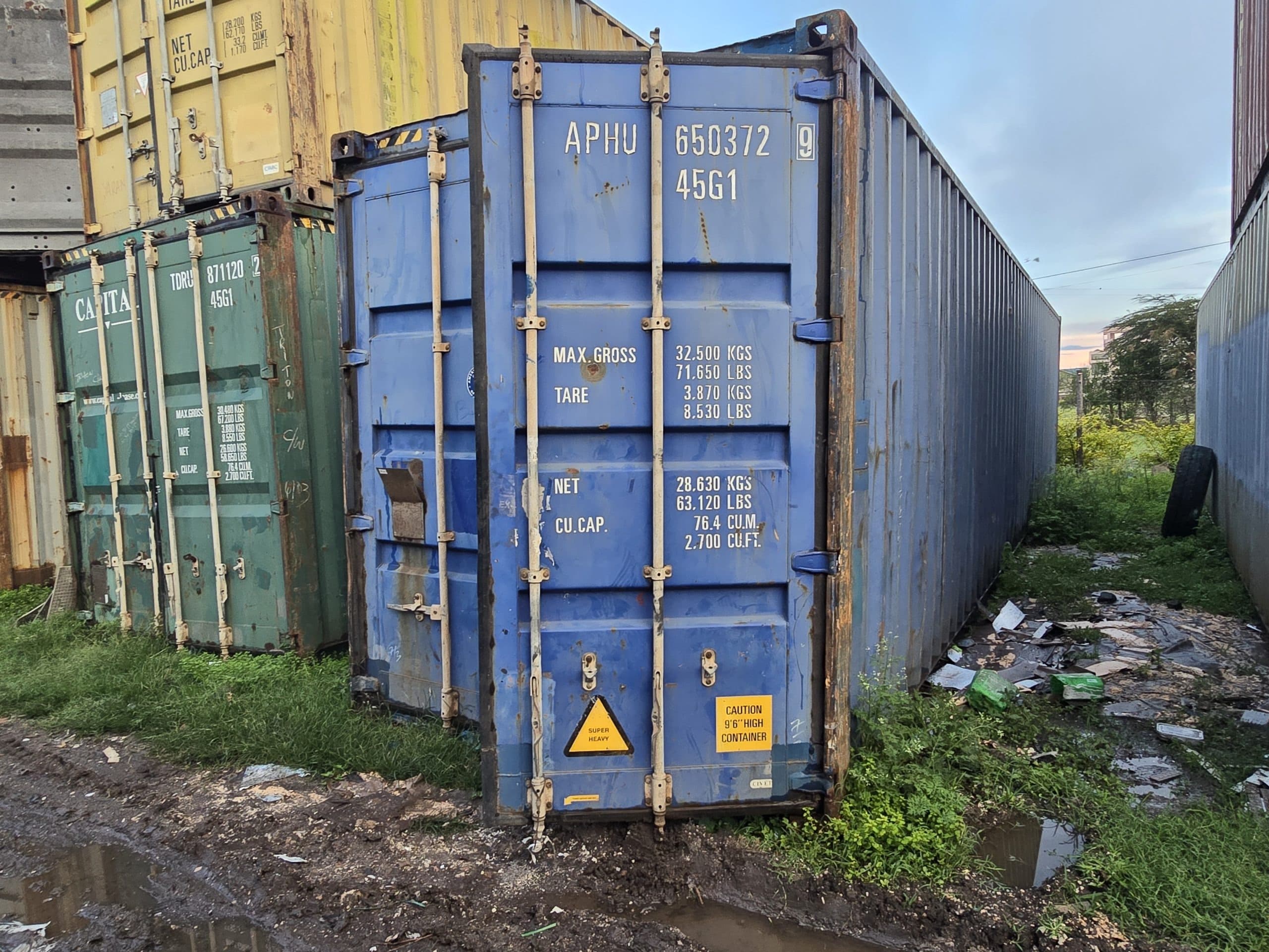 Dry Shipping Containers